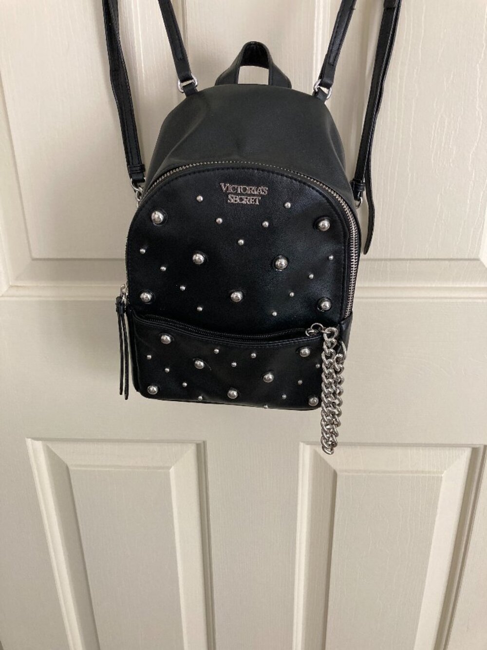 VICTORIA SECRETS MINI STUDDED BACKPACK AND SMALL ZIP UP POUCH/CARD CASR/KEY RING - Picture 4 of 8